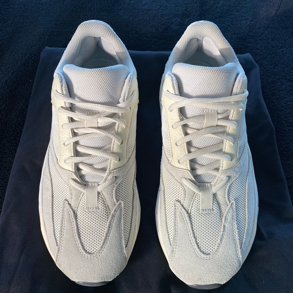 ADIDAS YEEZY 700 ANALOG U.S SIZE 10.5